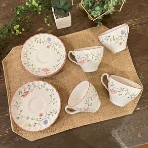 Johnson Bros Made in England Fine China Summer‎ Chintz - 4 Tea Cups and Saucers